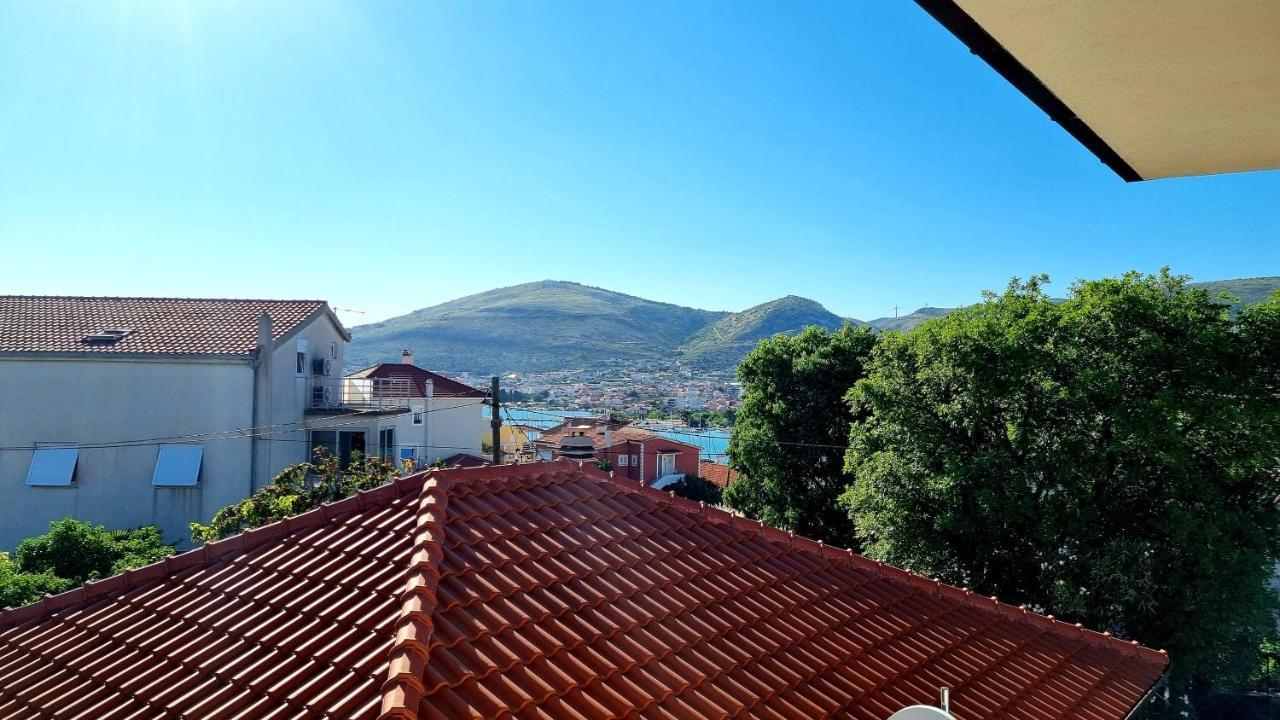 Apartments Bava Trogir Exteriör bild